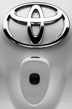 Toyota iQ 2008 года